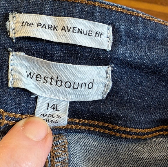 Westbound Jeans, 14L, Pull On Style, Flat Waistband, Flare Legs, 31.5" Inseam - Picture 4 of 5